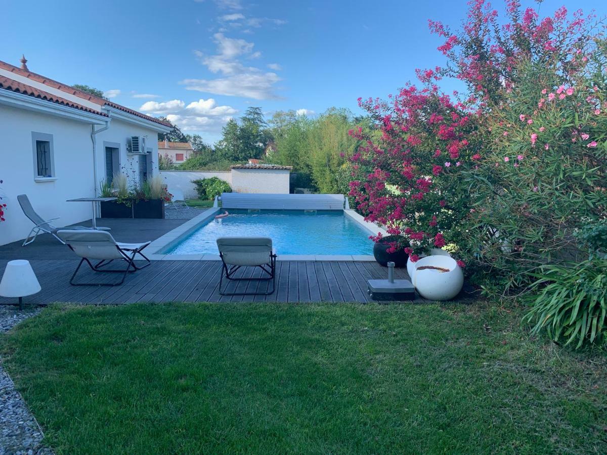 Le Clos Du Pontet Orlienas Luaran gambar